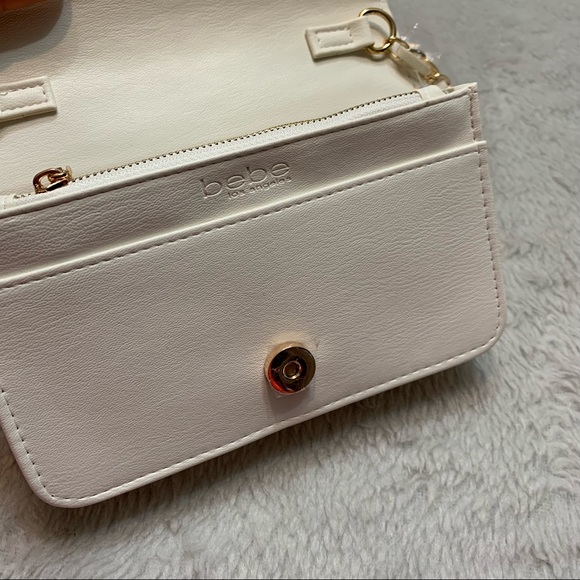 Bebe ZAZA FLAP WHITE CROSSBODY Retail: $89.00 - Picture 7 of 14
